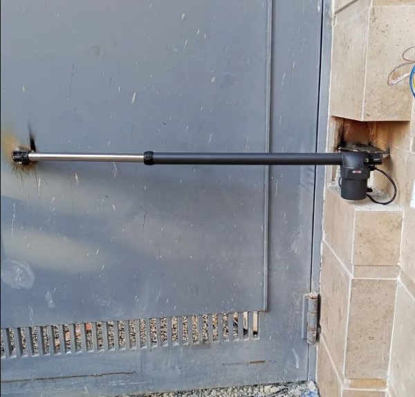 تعمیر درب پارکینگ